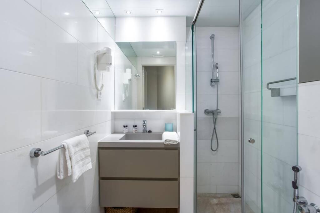 Kronos On The Beach Suite 4 برشلونة المظهر الخارجي الصورة